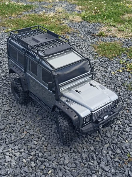 TRAXXAS TRX-4 Land Rover Defender ARTR silber *VORFÜHRMODELL*