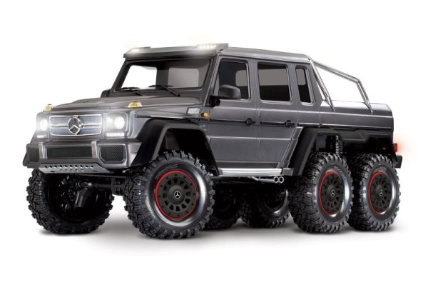 Traxxas TRX-6 Mercedes Benz G63 AMG 6x6 clipless silber ARTR