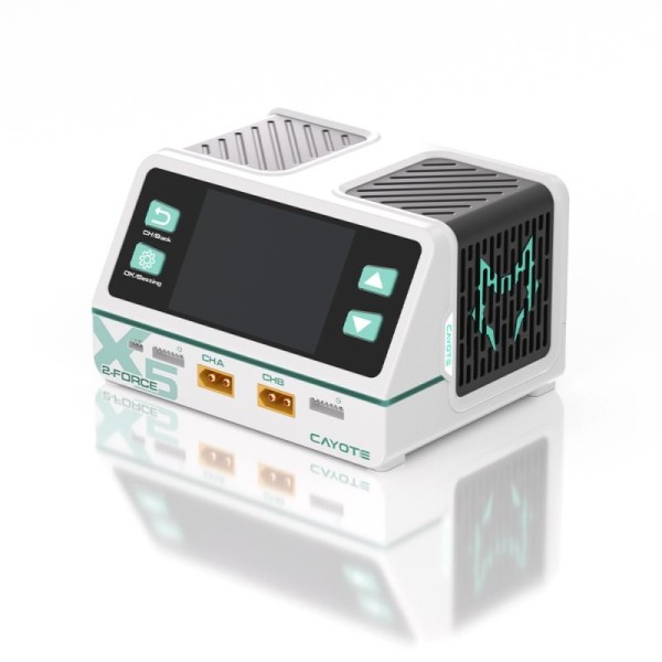 CAYOTE 2-Force X5 Lader (2x AC 500W / DC 700W) 12/230V