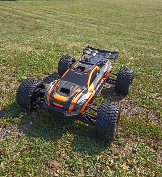 TRAXXAS XRT 4x4 VXL orange ARTR *VORFÜHRMODELL*