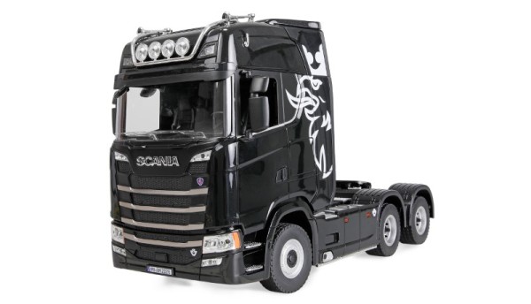 AMEWI Scania 770 S Zugmaschine 6x4 1:18 RTR schwarz